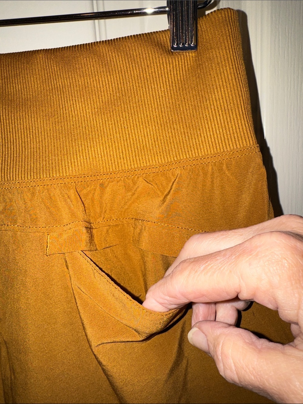 All in Motion Rust/Brown Athletic Shorts. Sz Small - Picture 5 of 8